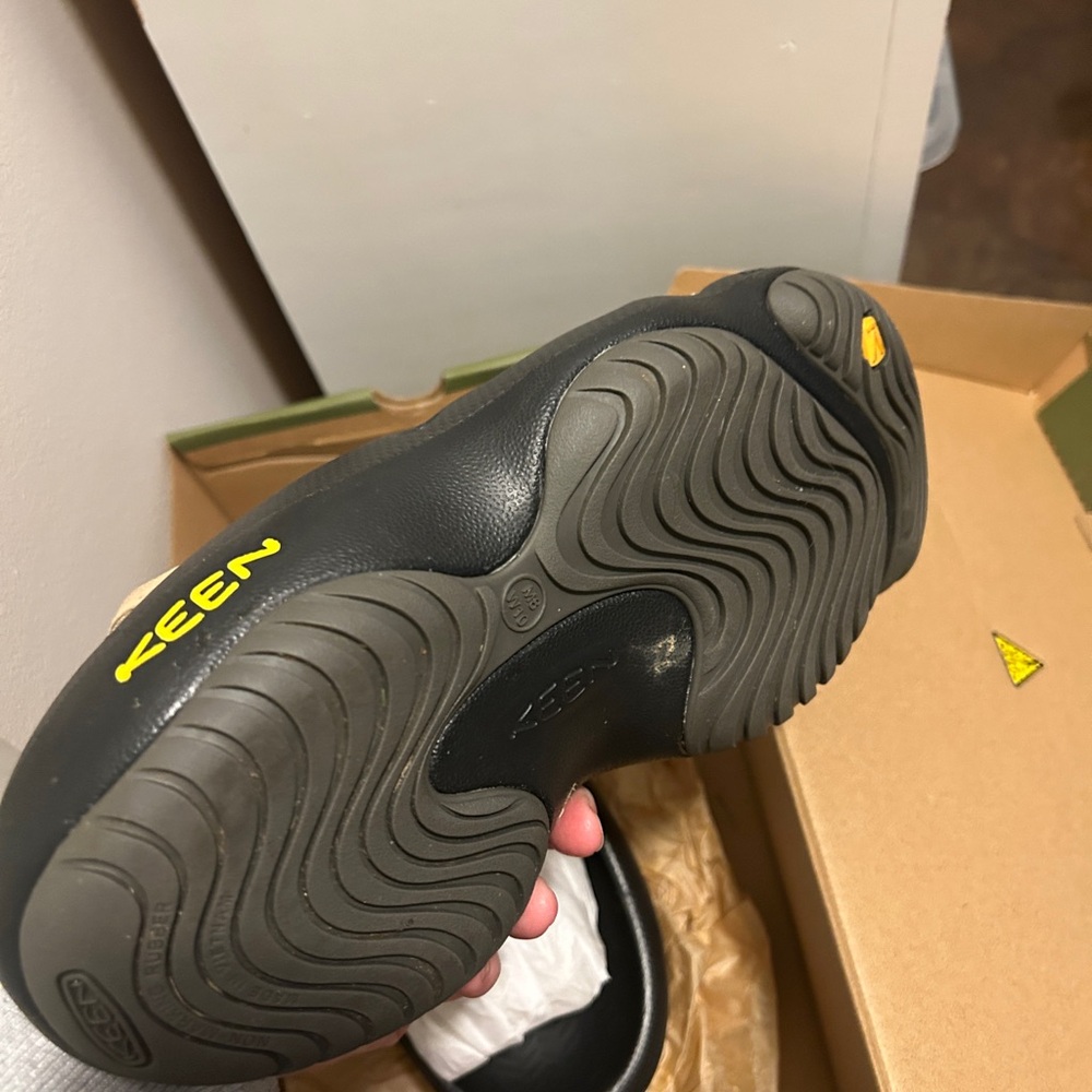 Graphite Slip-On Clogs - Picture 3 of 4